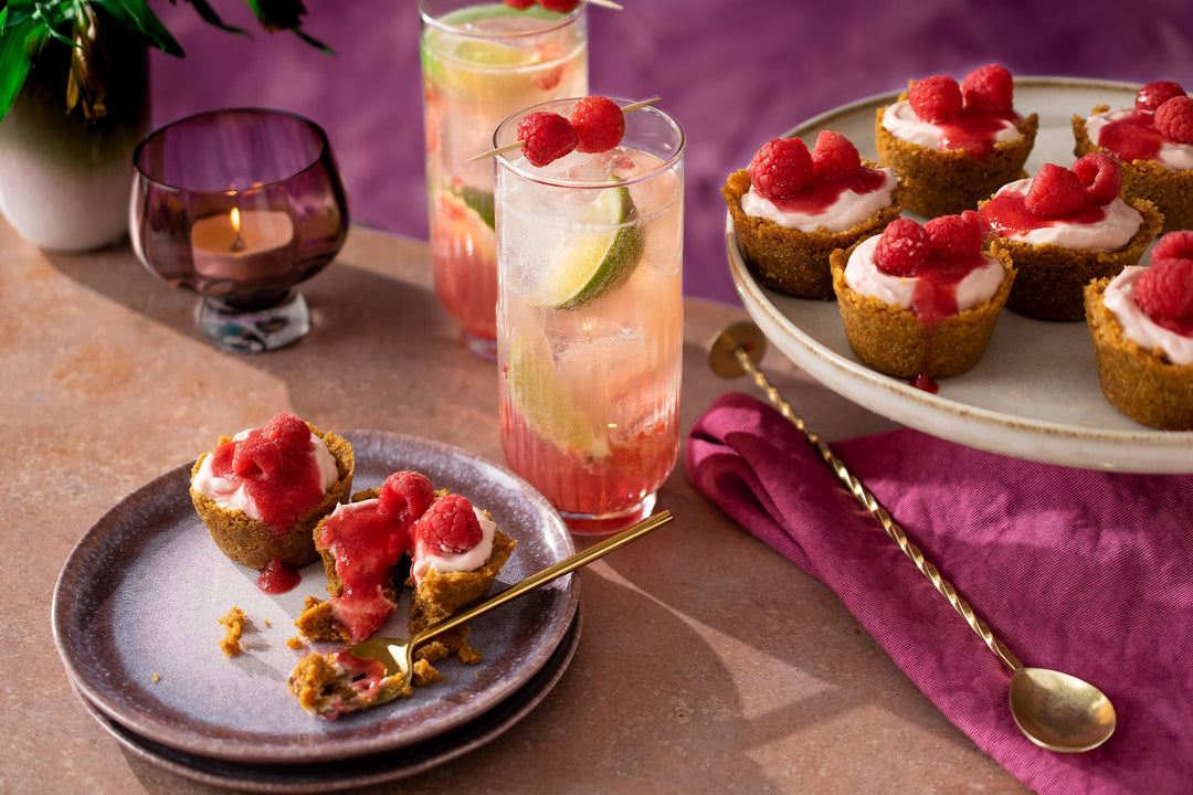Gin, raspberry and ginger cheesecakes