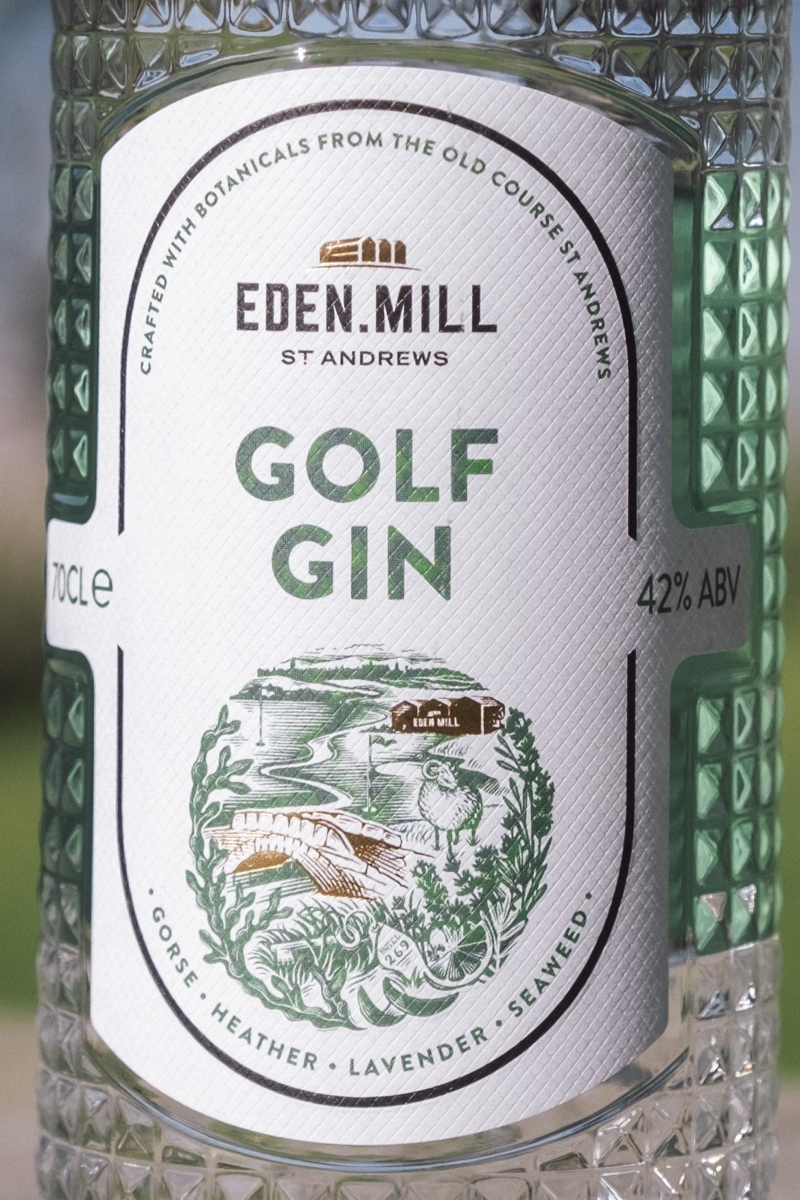 Golf Gin: the stories featured in our label illustration